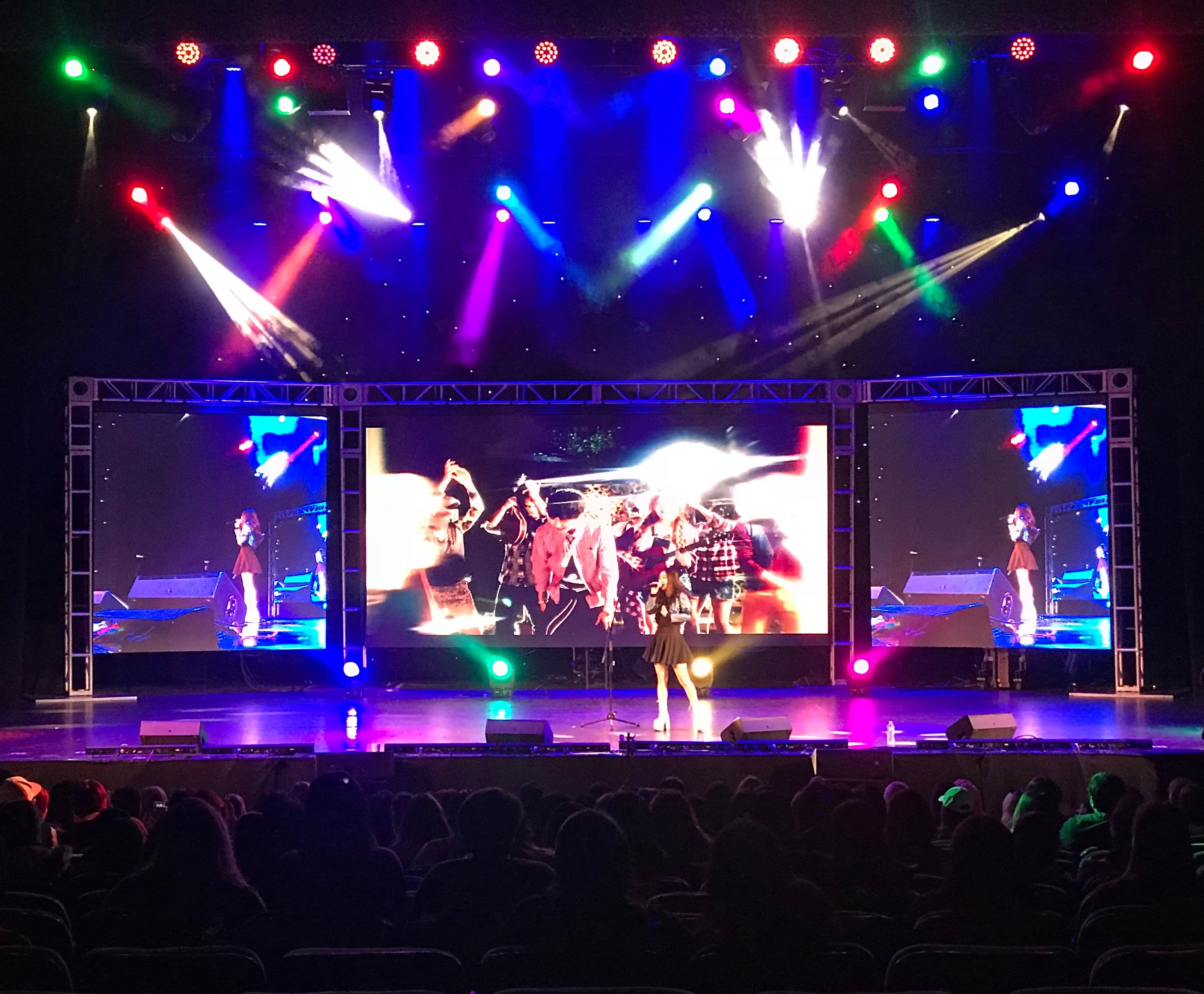 2018 Play Kpop Concert additional image 2