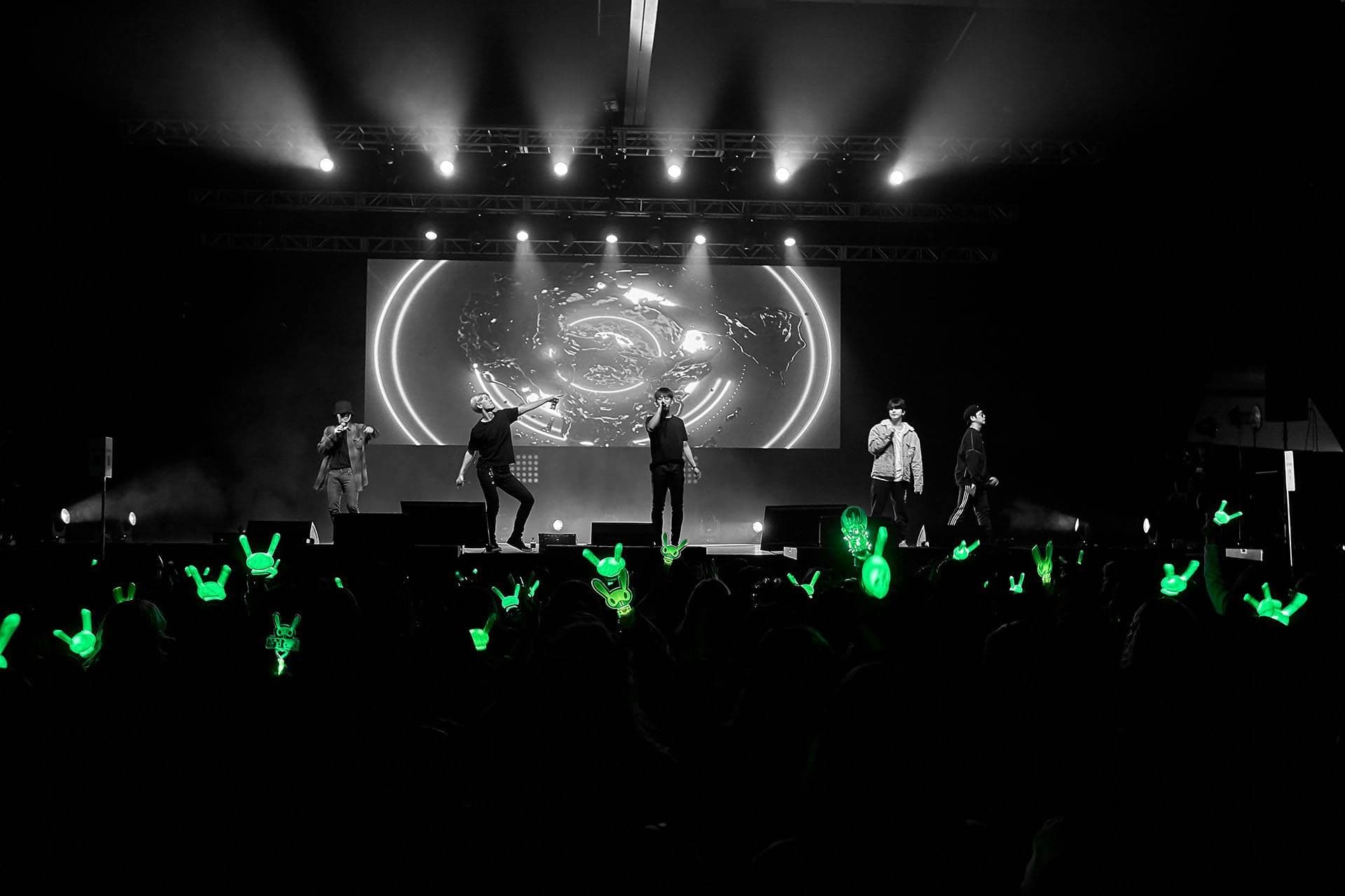 2018 B.A.P 'Forever' 북미주 콘서트 additional image 1